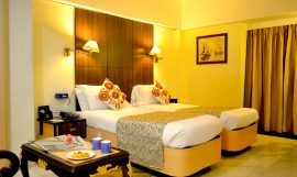 Etiam dictum egestas